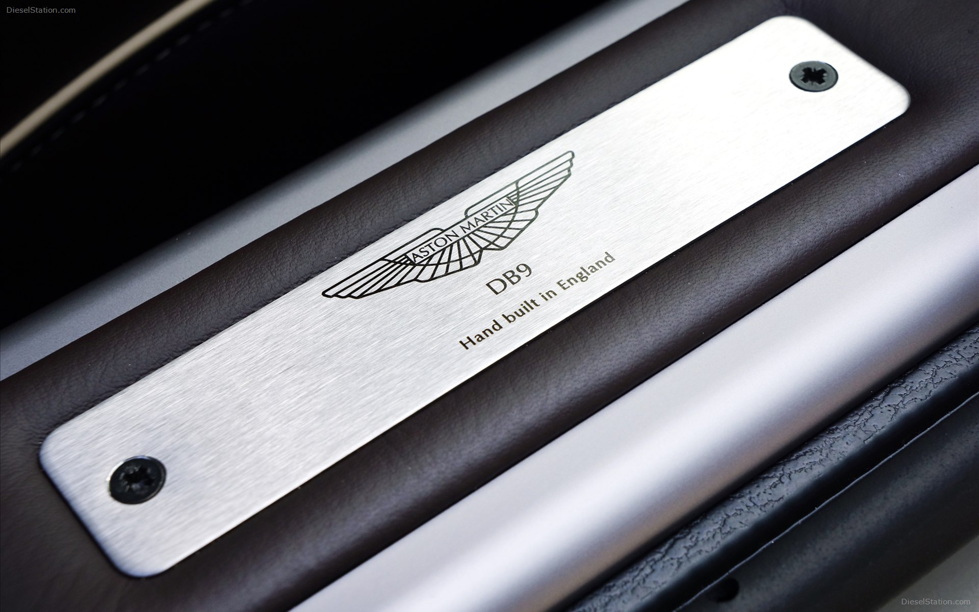Aston Martin DB9 2013